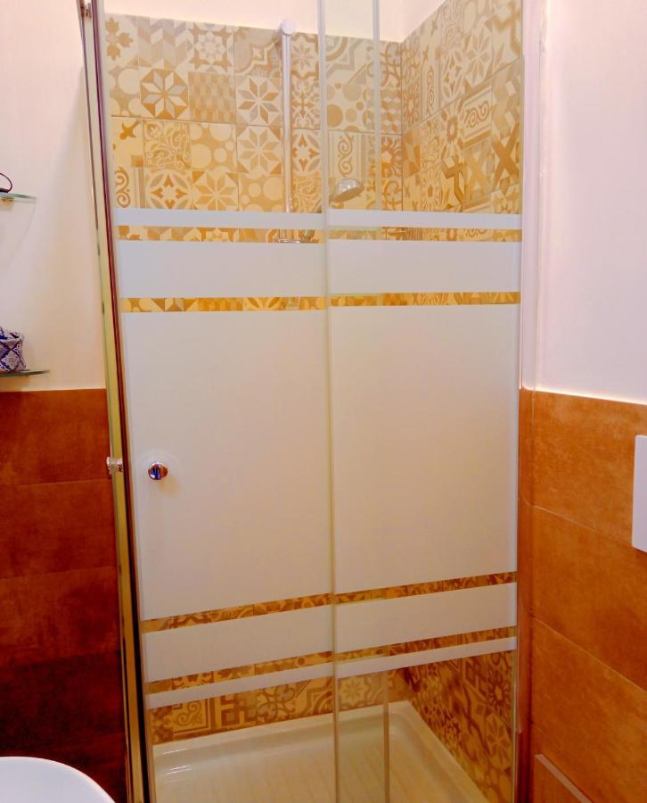 Non Ci Resta Che Napoli Bed and Breakfast Buitenkant foto