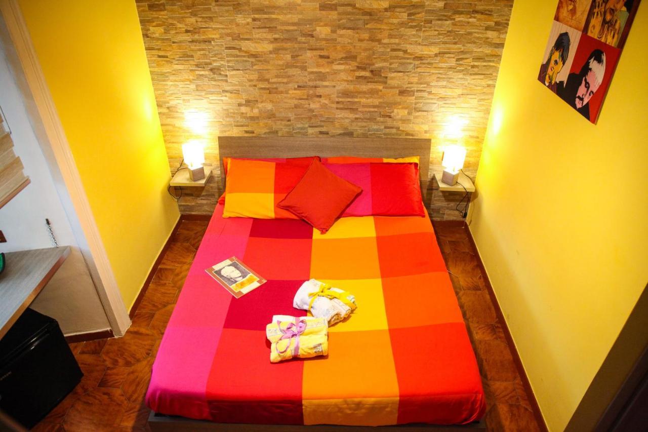 Non Ci Resta Che Napoli Bed and Breakfast Buitenkant foto