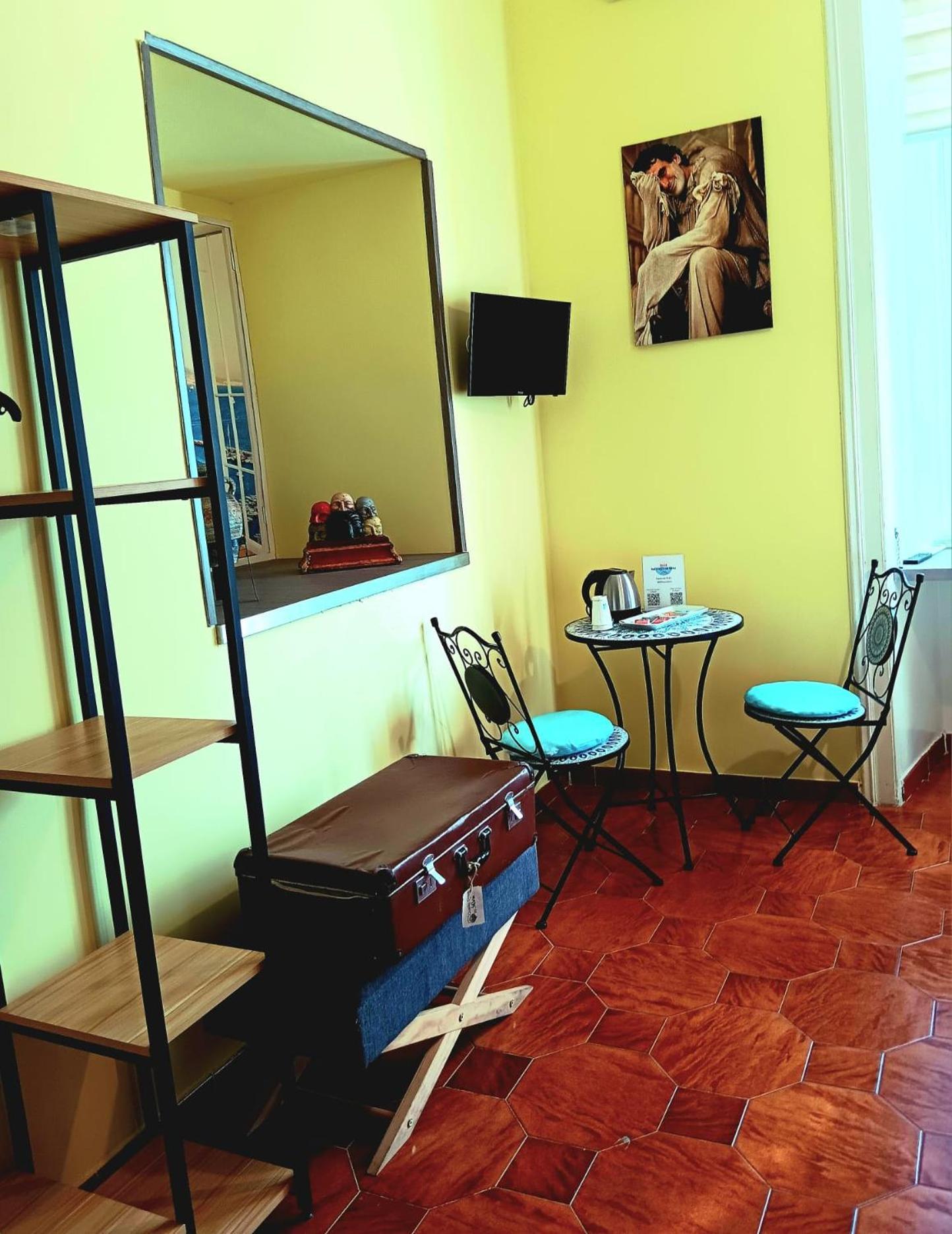 Non Ci Resta Che Napoli Bed and Breakfast Buitenkant foto