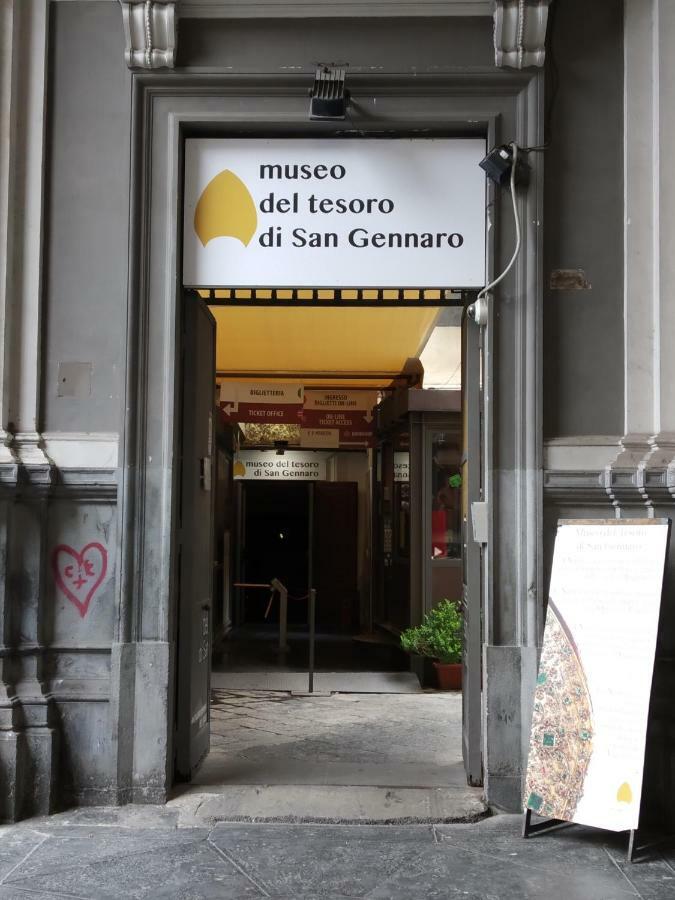 Non Ci Resta Che Napoli Bed and Breakfast Buitenkant foto